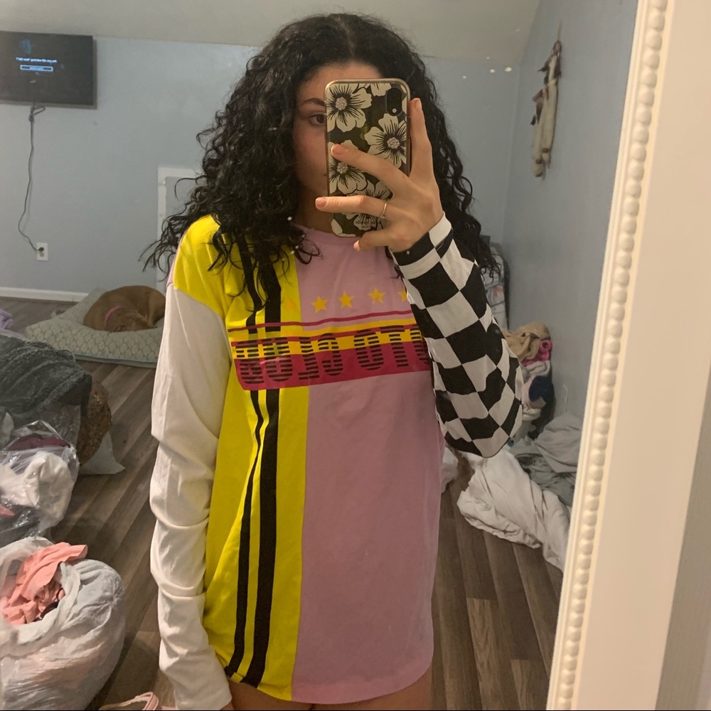 Moto club long sleeve tee with checkered sleeve